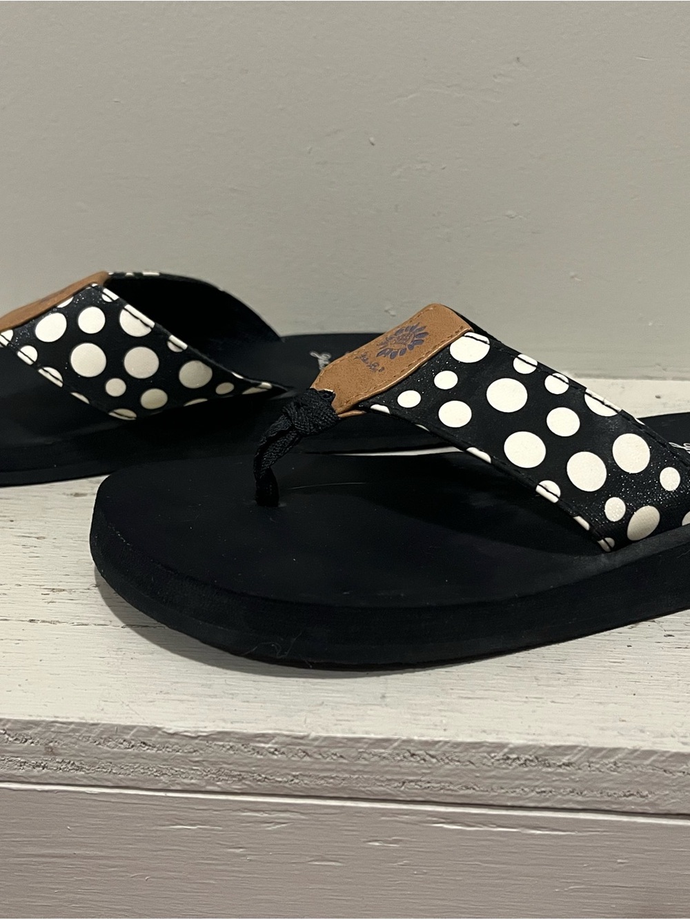 Yellow Box Black Polka Dot Thong Sandals with Tan Accent - Picture 4 of 5